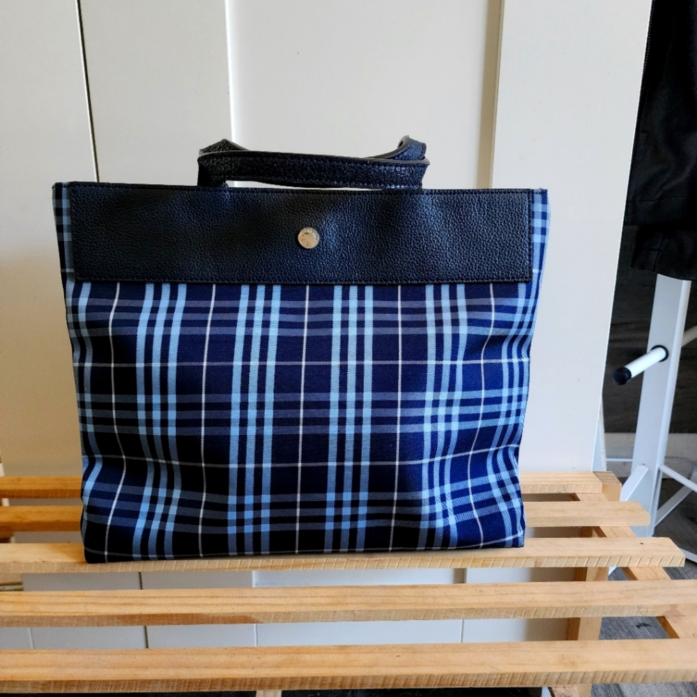 AUTHENTIC NWT Burberry tote bag.